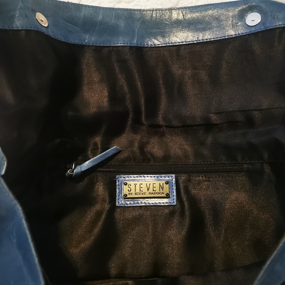 Clutch - Picture 4 of 4